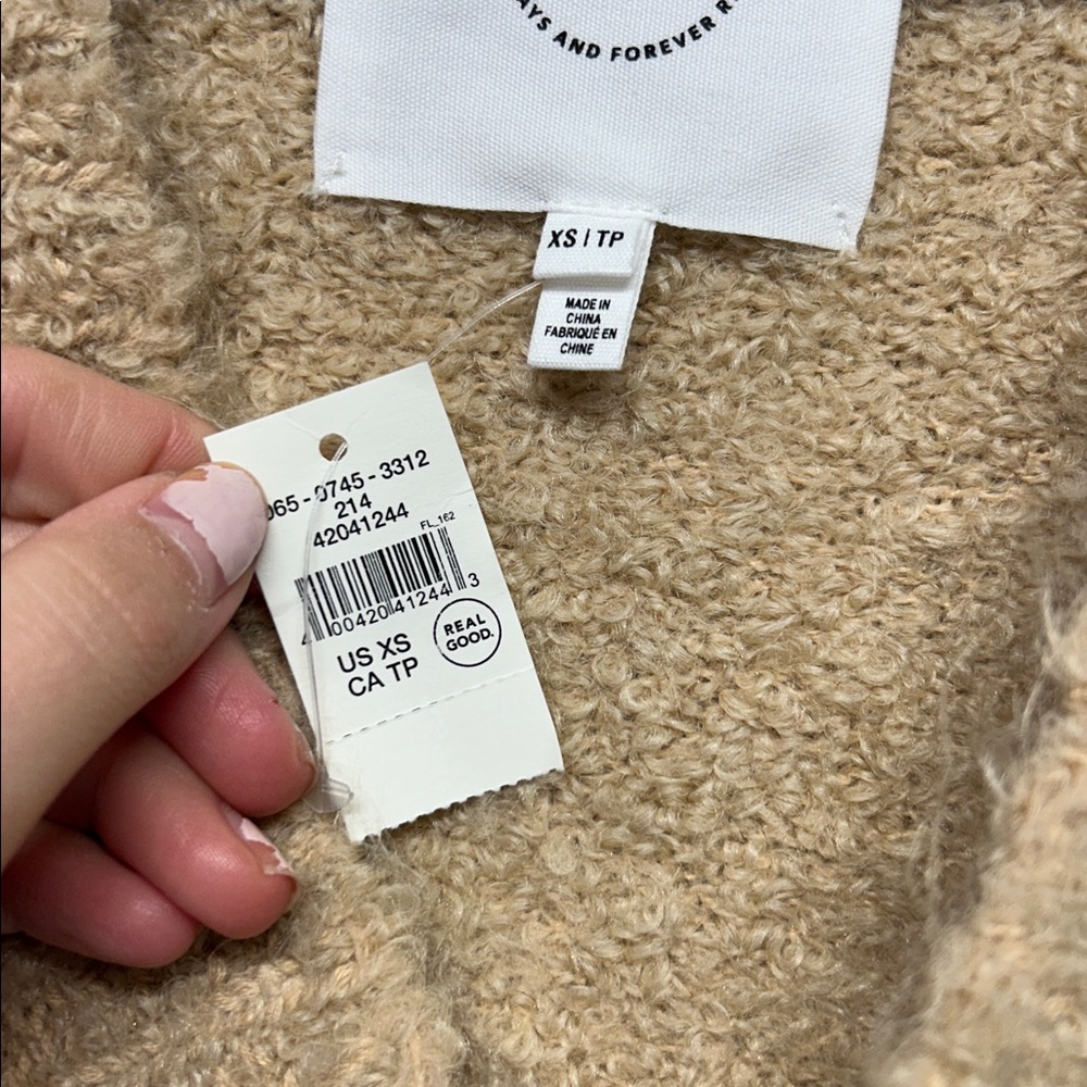 Aerie Teddy Boucle Cozy Oversized‎ V-Neck Sweater Tan Beige Neutral Size XS NWT - Picture 3 of 4